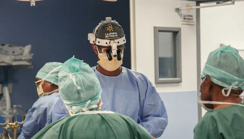 Ce projet vise à à la réduction de la mortalité infantile dans l’océan Indien, à travers la prise en charge intégrée des cardiopathies pédiatriques