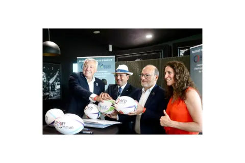 signature partenariat Rugby Afrique x AFD